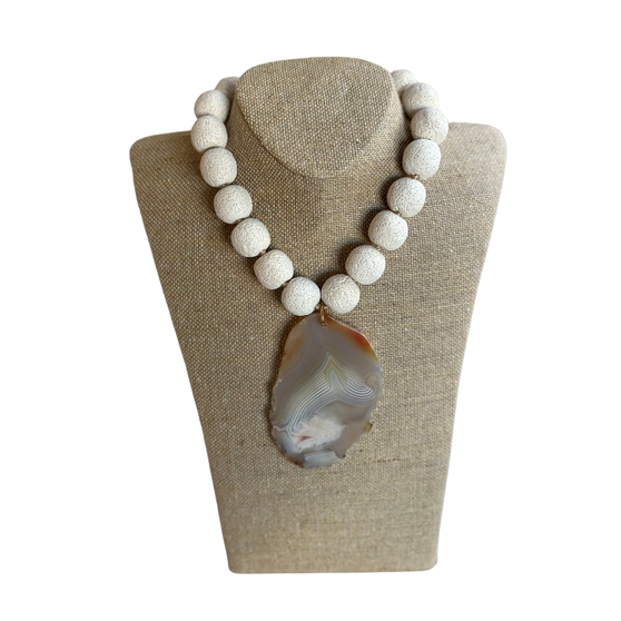 Lara Necklace, White and Agate, I