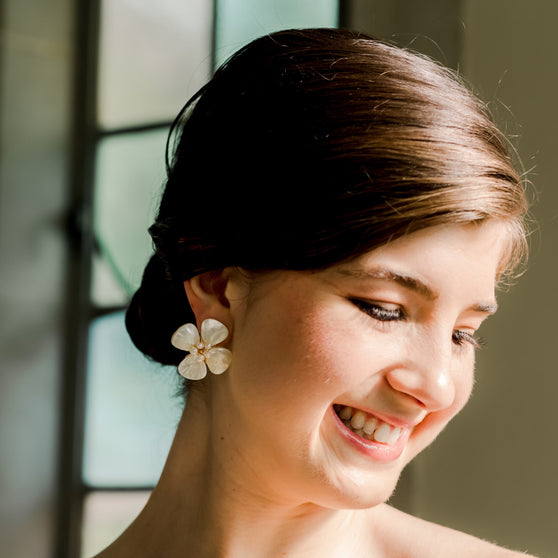 Poppy Earring, Pearl